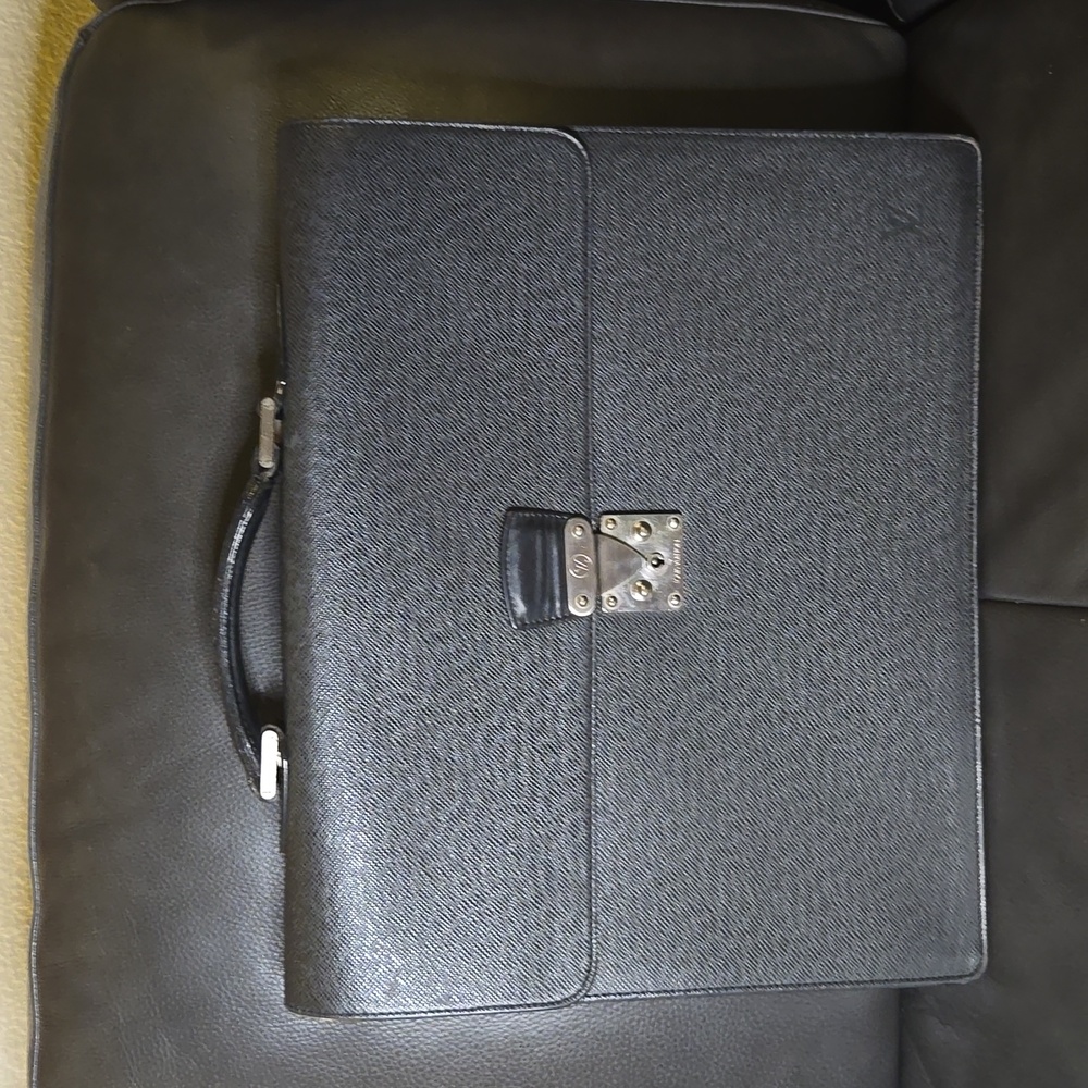 ⚡️SALE⚡️Louis Vuitton Tiaga Leather Briefcase